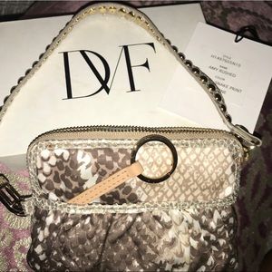 DIANEvonFURSTENBERG Amy Ruched Wristlet